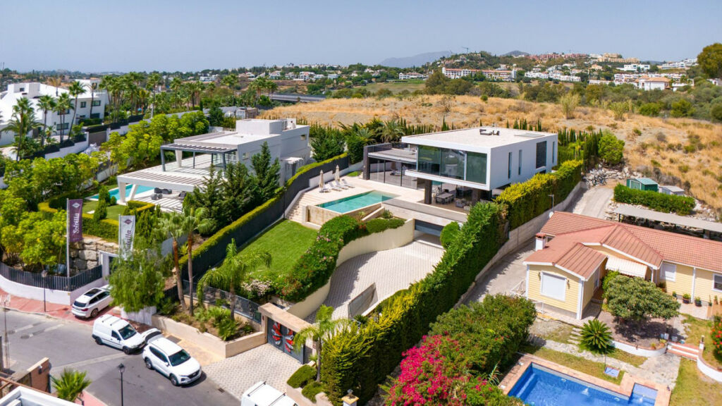 Detached Villa Nueva Andalucía Málaga - image 54