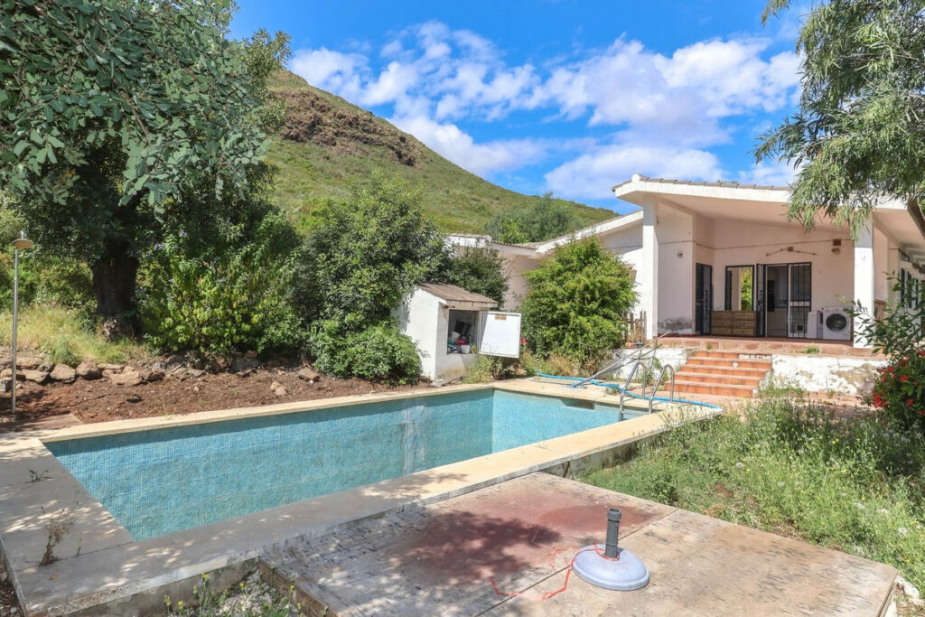Detached Villa Coín Málaga - image 5