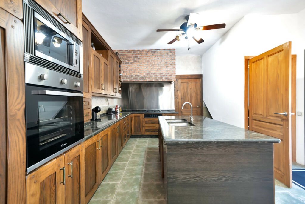 Detached Villa Marbella Málaga - image 6