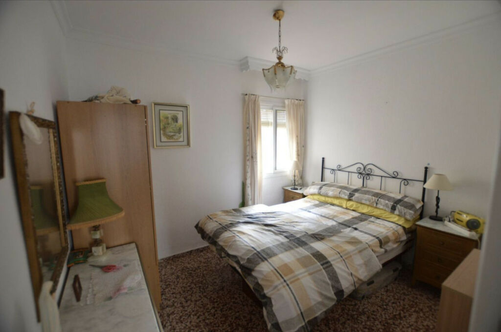 Middle Floor Apartment Fuengirola Málaga - image 5