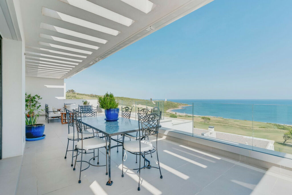 Penthouse La Alcaidesa Cádiz - image 6