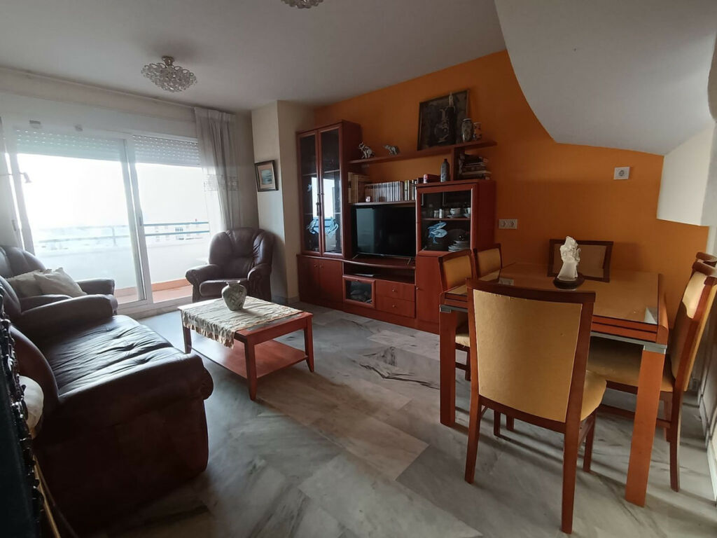 Top Floor Apartment Marbella Málaga - image 6