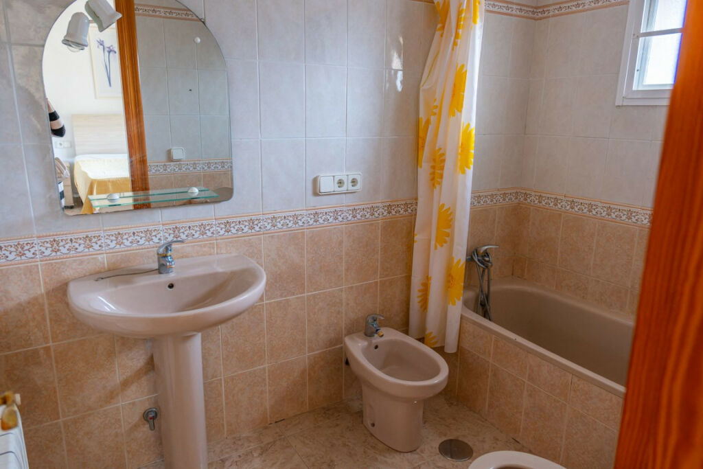 Detached Villa Albir Alicante - image 6