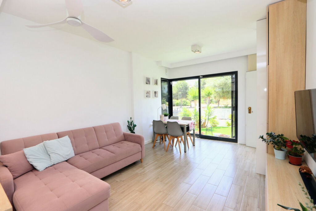 Detached Villa La Zenia Alicante - image 7