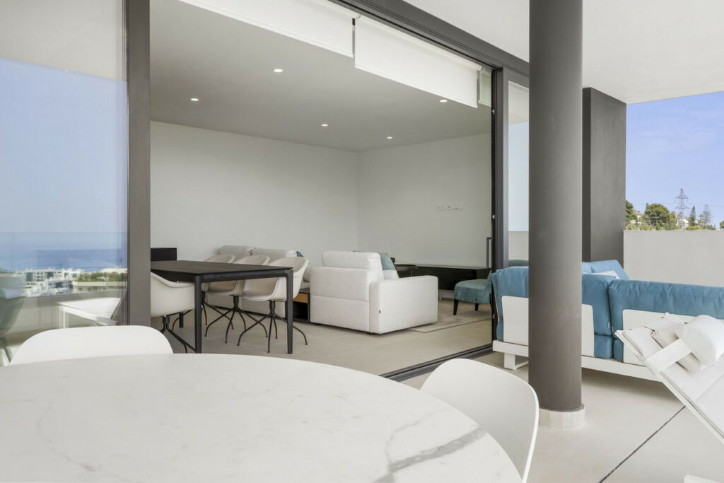Middle Floor Apartment Fuengirola Málaga - image 6