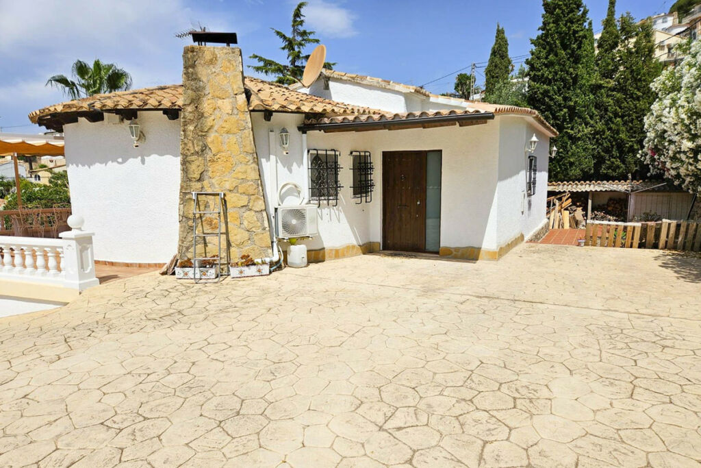 Detached Villa Benissa Alicante - image 6