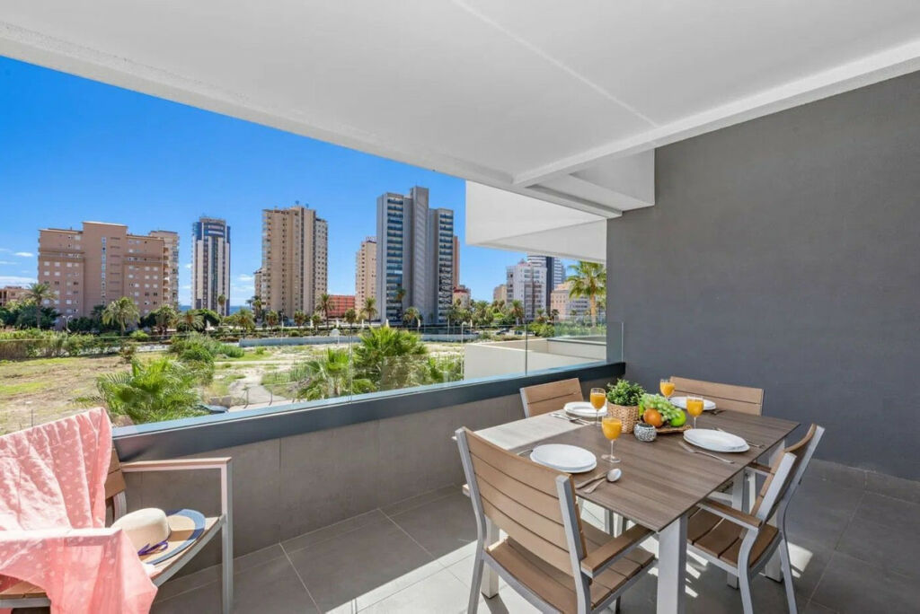 Middle Floor Apartment Calpe Alicante - image 6