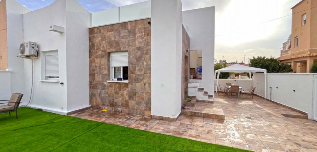 Bungalow Playa Flamenca Alicante - image 6