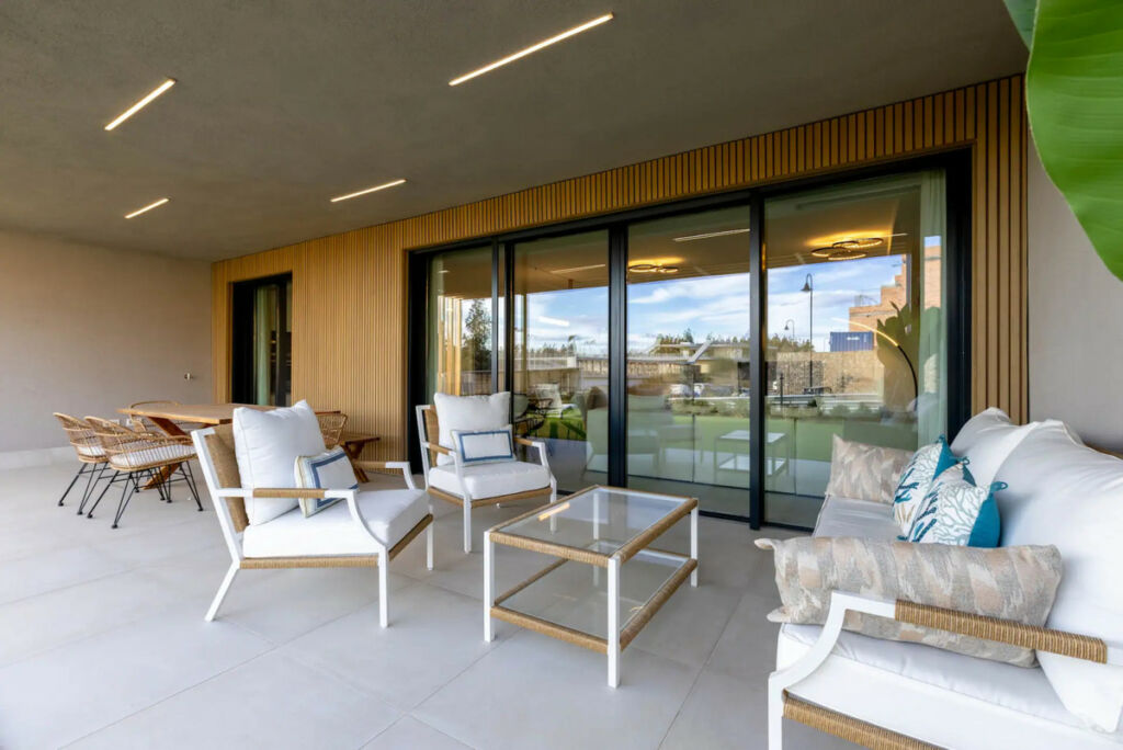 Townhouse El Chaparral Málaga - image 6