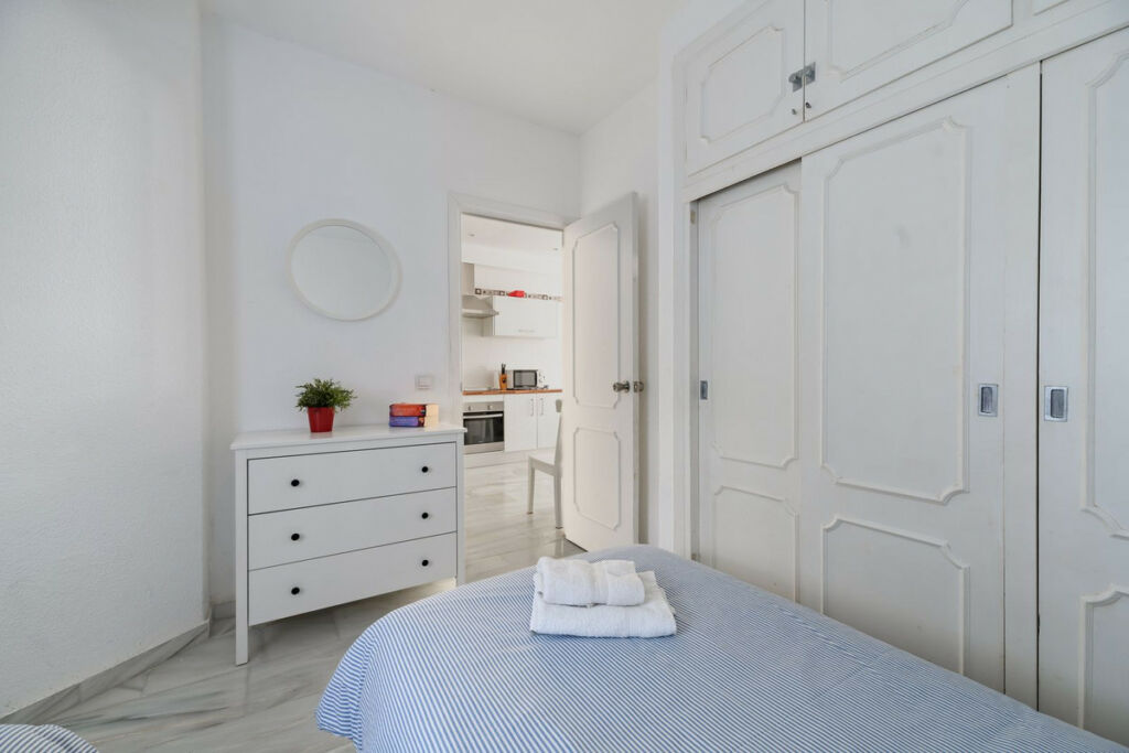 Ground Floor Apartment Calahonda Málaga - image 6