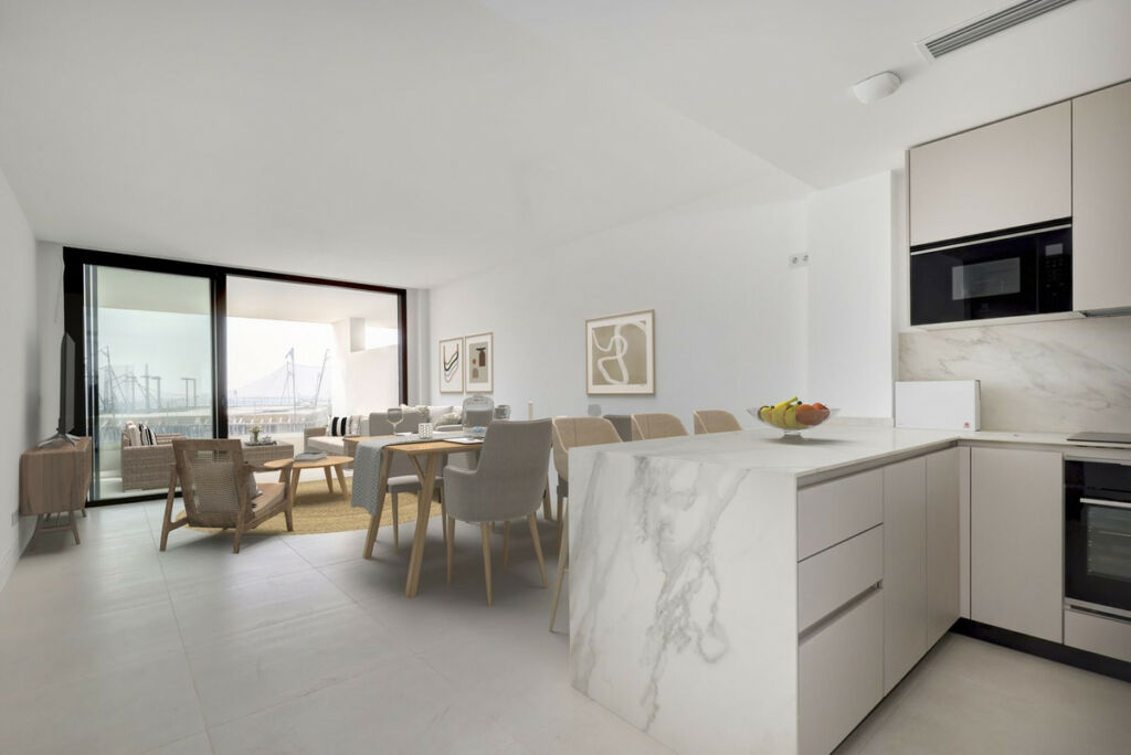 Middle Floor Apartment Fuengirola Málaga - image 6