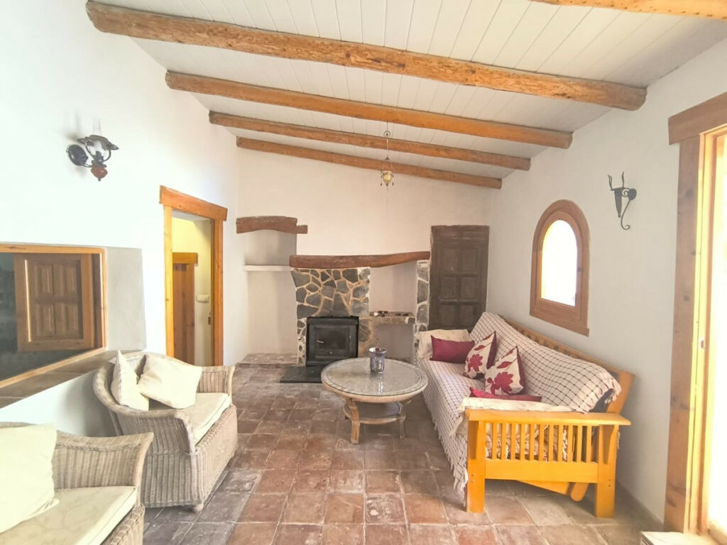 Detached Villa Chinorlet Alicante - image 6