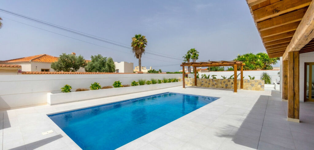 Detached Villa Torrevieja Alicante - image 6