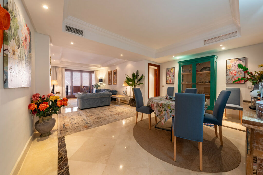 Ground Floor Apartment Estepona Málaga - image 5