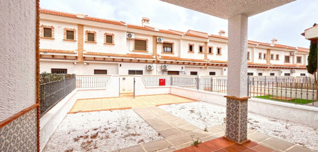 Townhouse San Miguel de Salinas Alicante - image 6