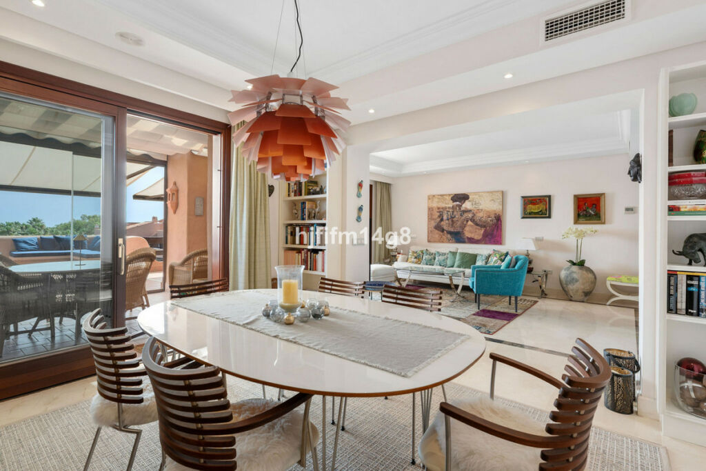 Penthouse Estepona Málaga - image 6