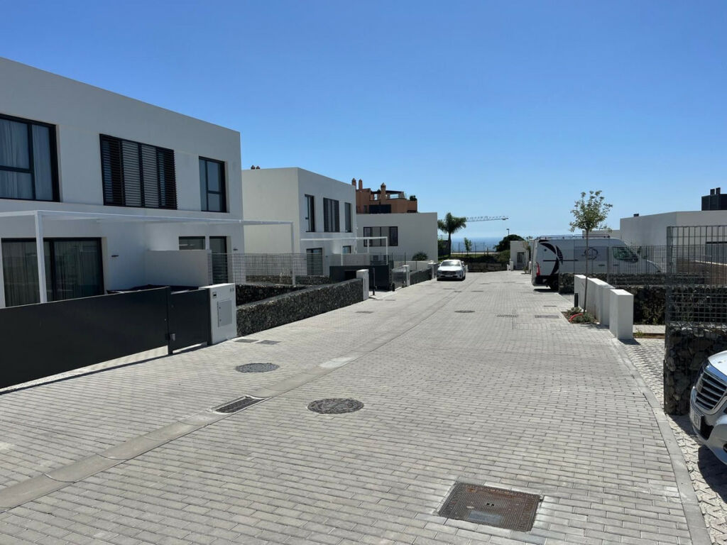 Semi-Detached House Riviera del Sol Málaga - image 6