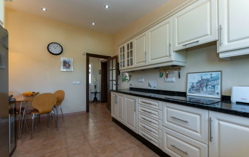 Detached Villa Alhaurín el Grande Málaga - image 7