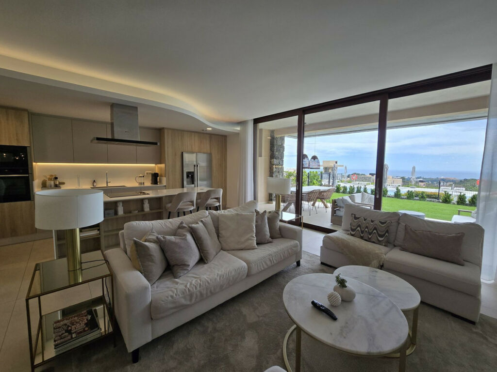 Ground Floor Apartment Benahavís Málaga - image 6