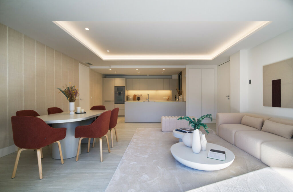 Middle Floor Apartment Estepona Málaga - image 6