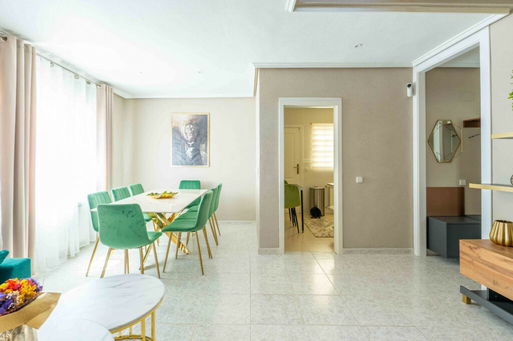 Detached Villa Punta Prima Alicante - image 7