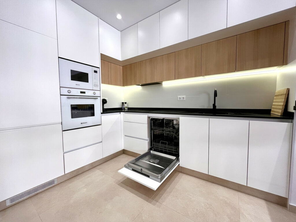 Middle Floor Apartment Guardamar del Segura Alicante - image 6