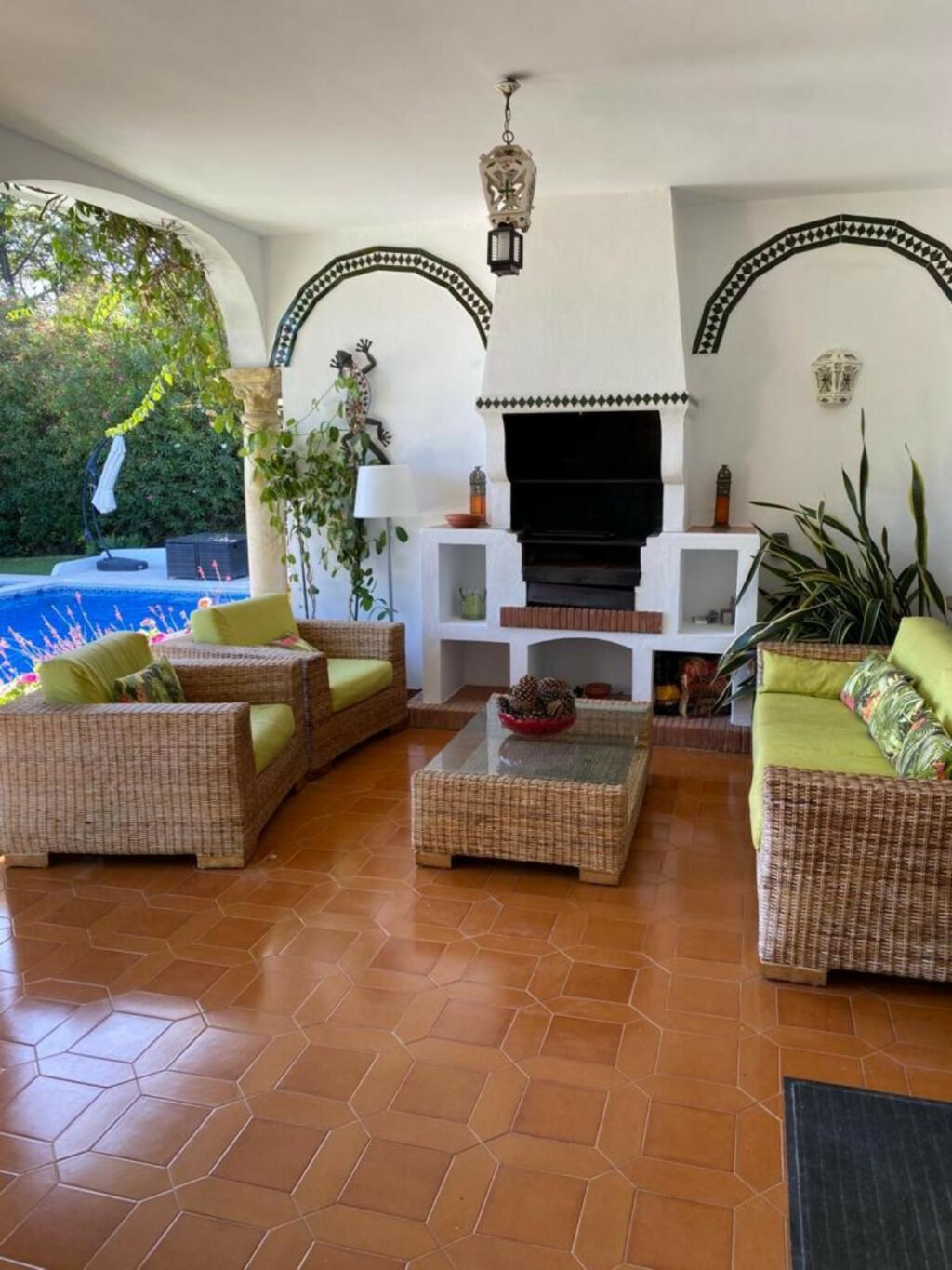 Detached Villa El Paraiso Málaga - image 7