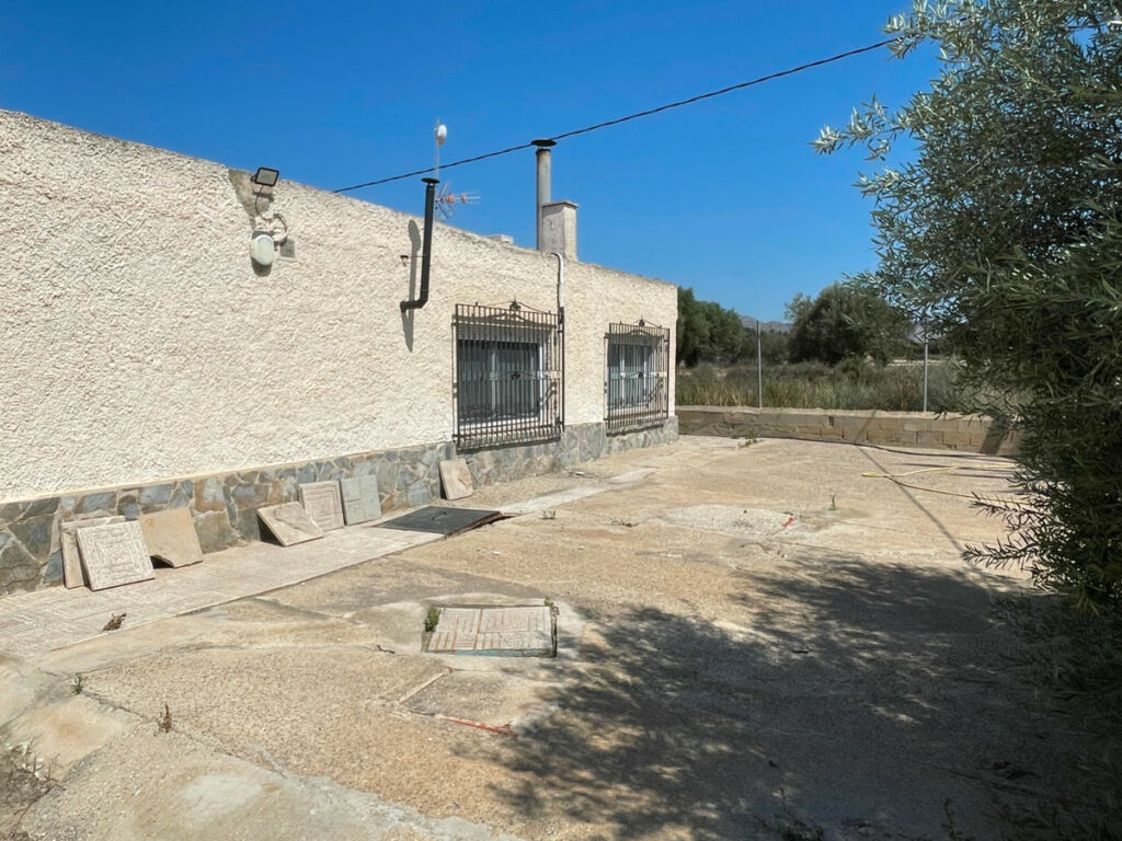 Detached Villa Crevillent Alicante - image 6