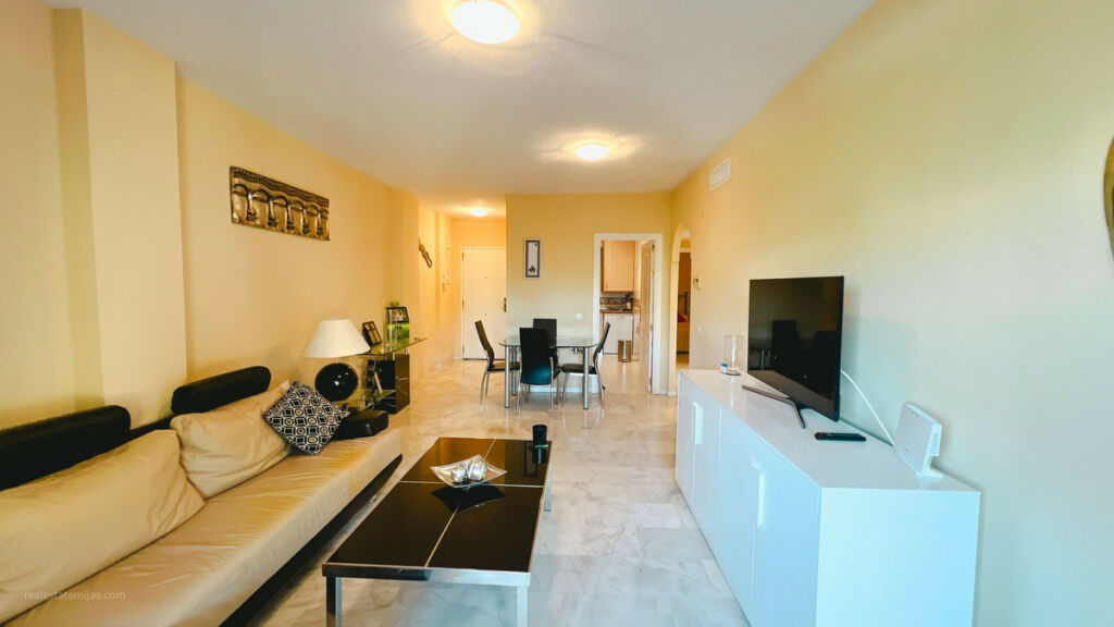 Middle Floor Apartment Reserva de Marbella Málaga - image 6