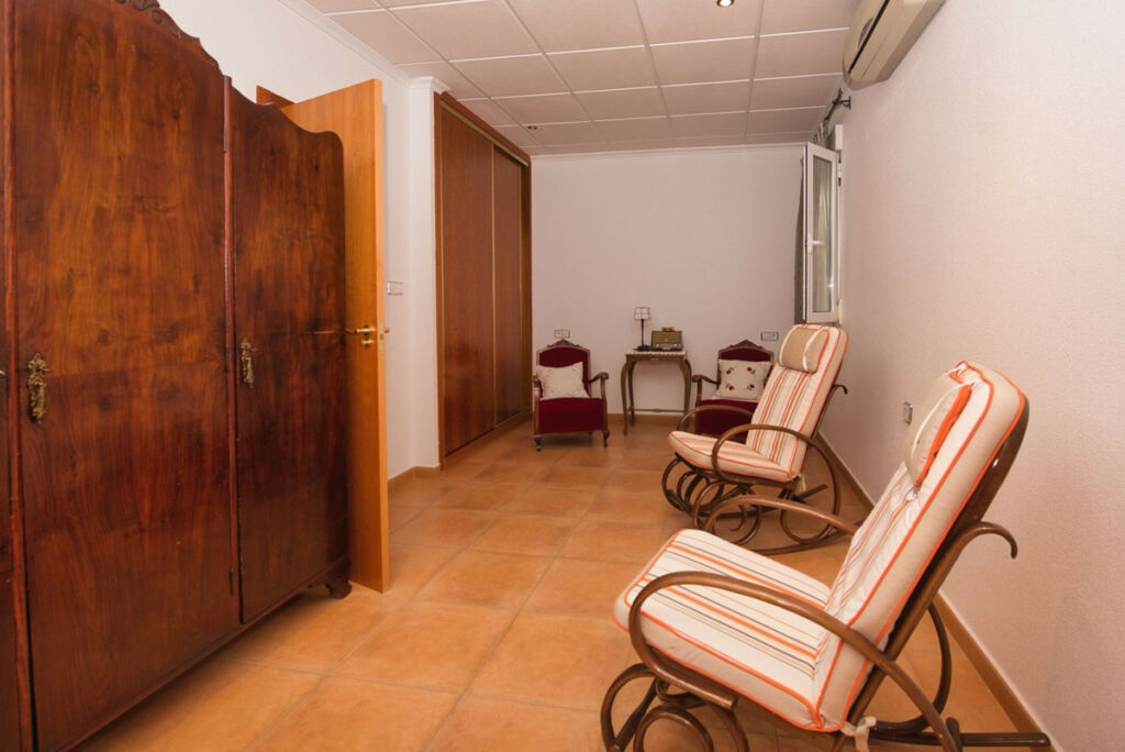 Semi-Detached House Benijofar Alicante - image 6