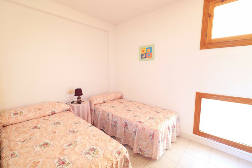 Middle Floor Apartment Mar Azul Alicante - image 6