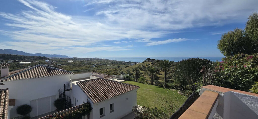 Detached Villa Nerja Málaga - image 6