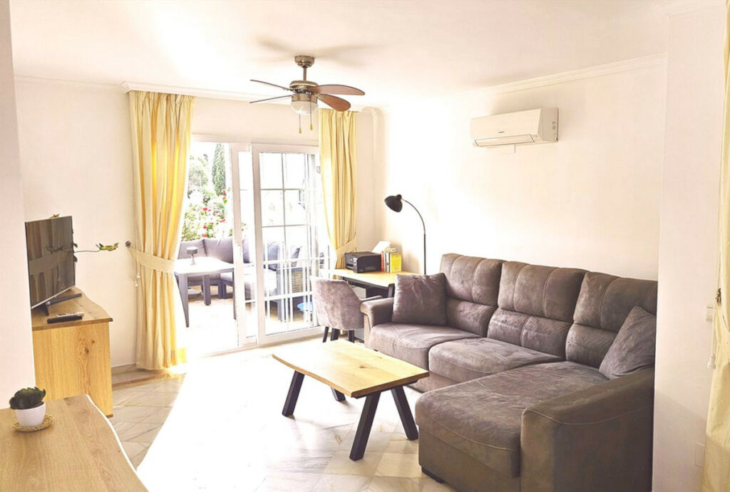 Middle Floor Apartment Mijas Golf Málaga - image 6
