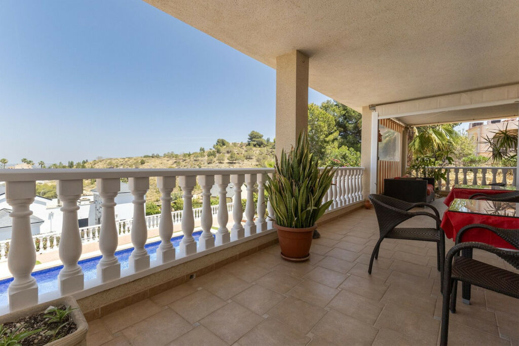 Detached Villa Algorfa Alicante - image 6