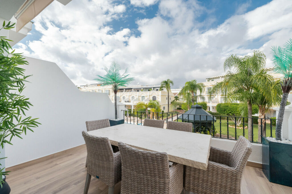 Duplex Nueva Andalucía Málaga - image 6