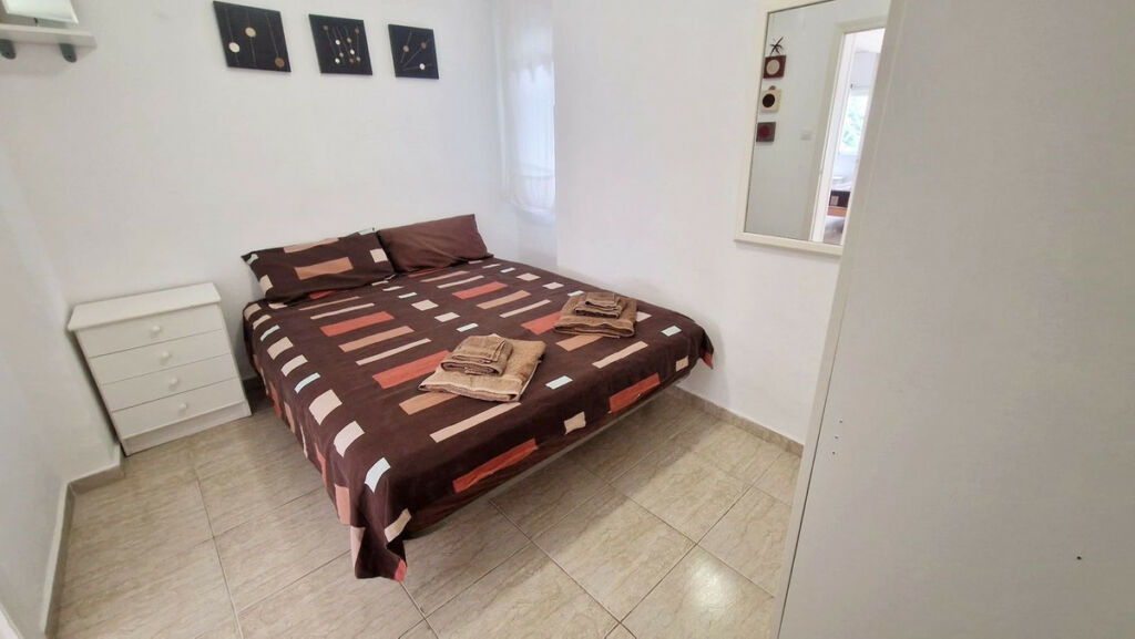 Middle Floor Apartment Fuengirola Málaga - image 6