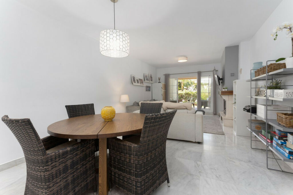 Ground Floor Apartment San Pedro de Alcántara Málaga - image 6