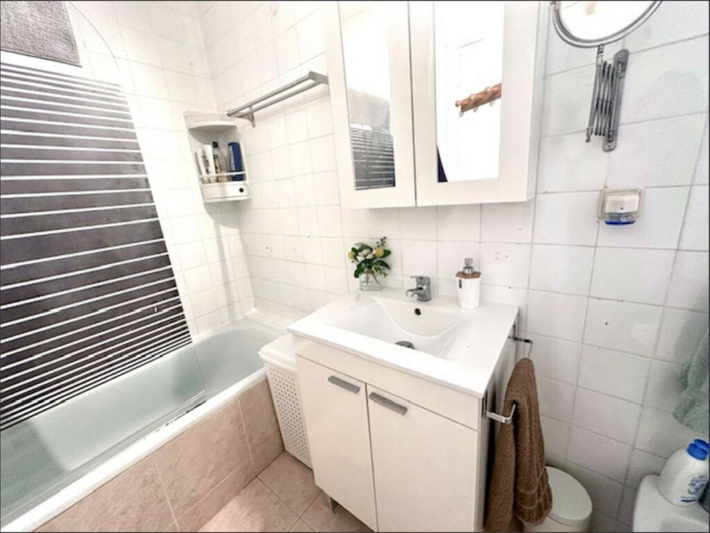 Top Floor Apartment San Pedro de Alcántara Málaga - image 6