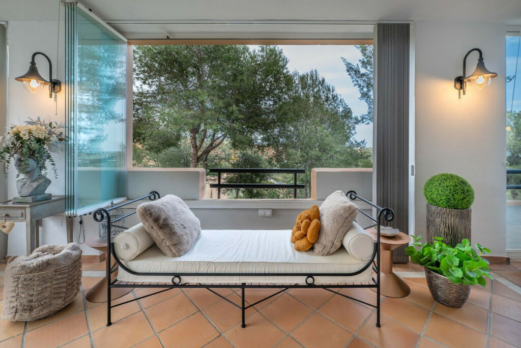 Middle Floor Apartment Elviria Málaga - image 6