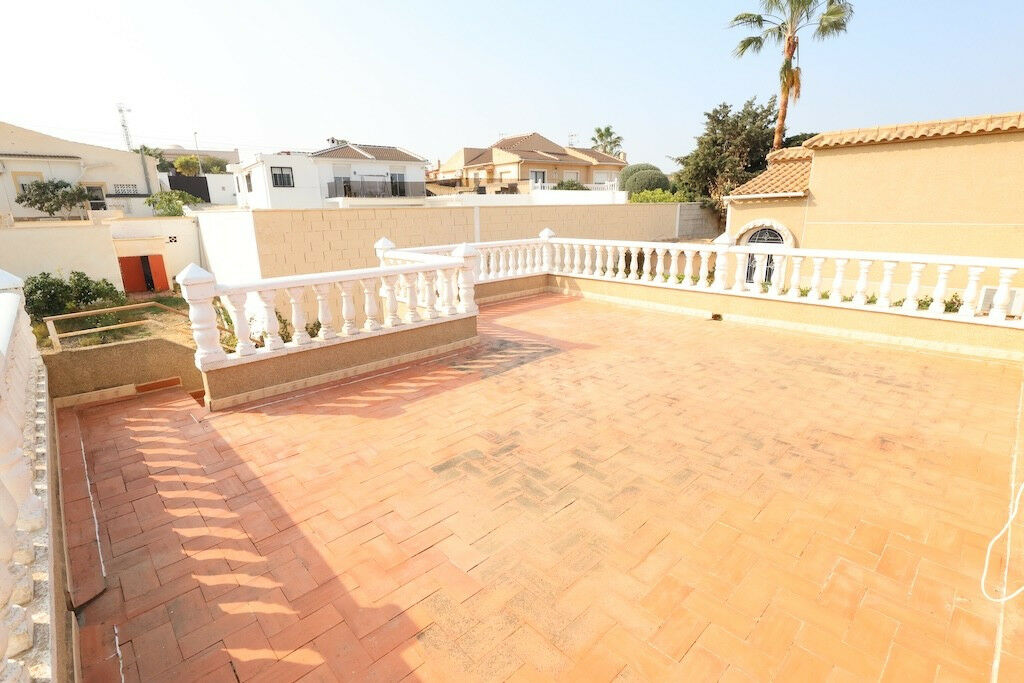 Townhouse Los Balcones Alicante - image 6
