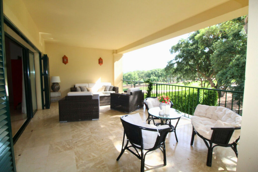 Middle Floor Apartment San Roque Club Cádiz - image 6