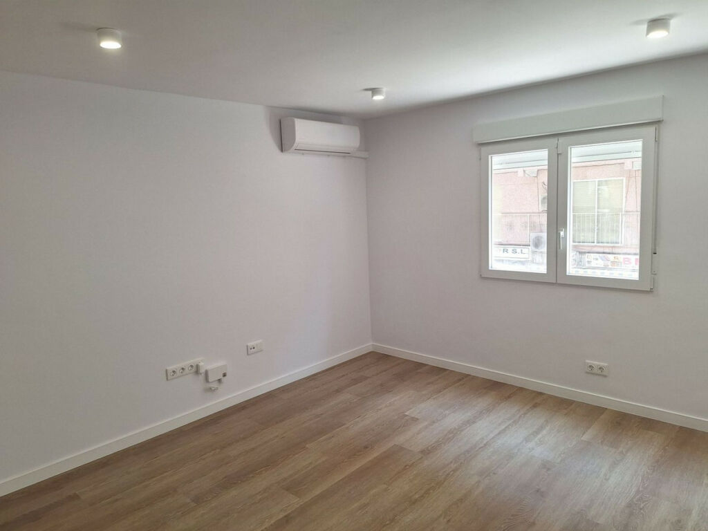 Middle Floor Apartment Benidorm Alicante - image 6