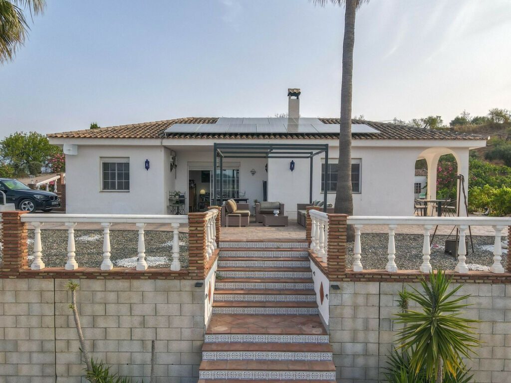 Detached Villa Guaro Málaga - image 7