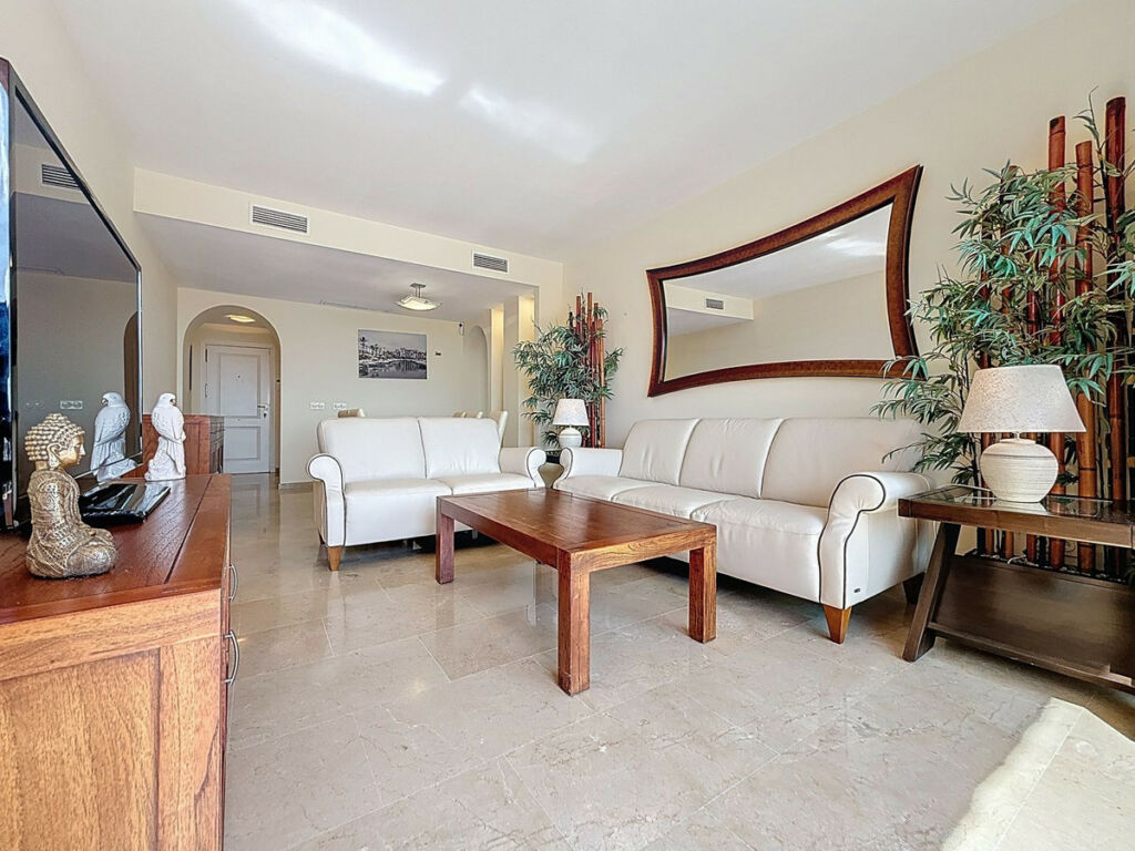 Middle Floor Apartment Manilva Málaga - image 6