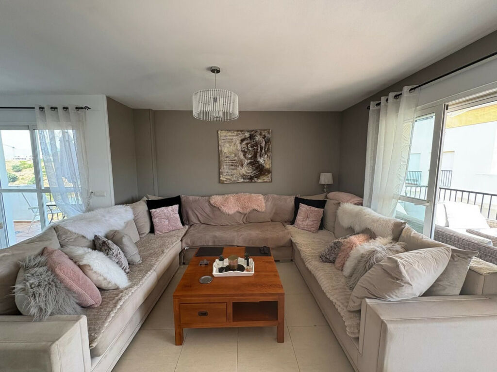 Top Floor Apartment Miraflores Málaga - image 6
