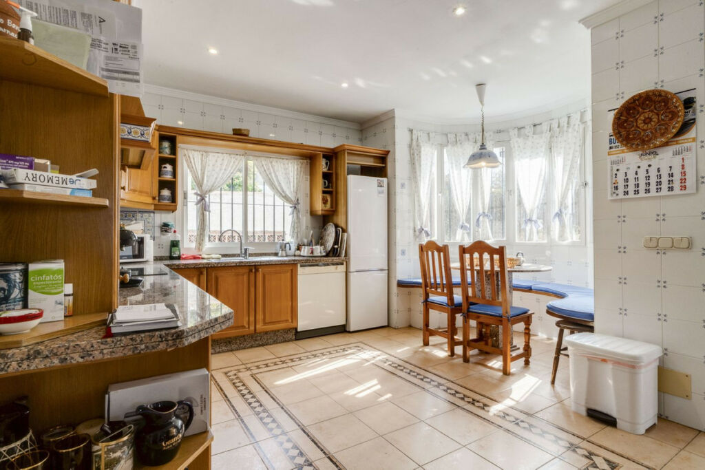 Detached Villa Marbella Málaga - image 6