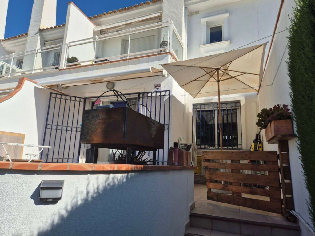 Townhouse El Hornillo Málaga - image 6