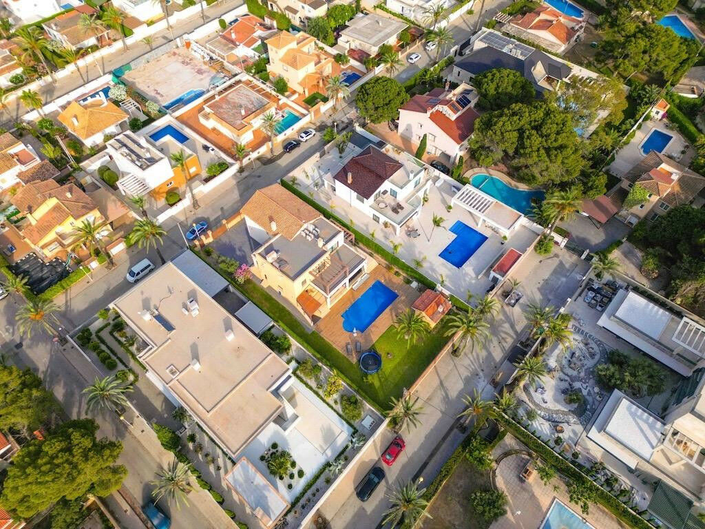 Detached Villa Cabo Roig Alicante - image 6