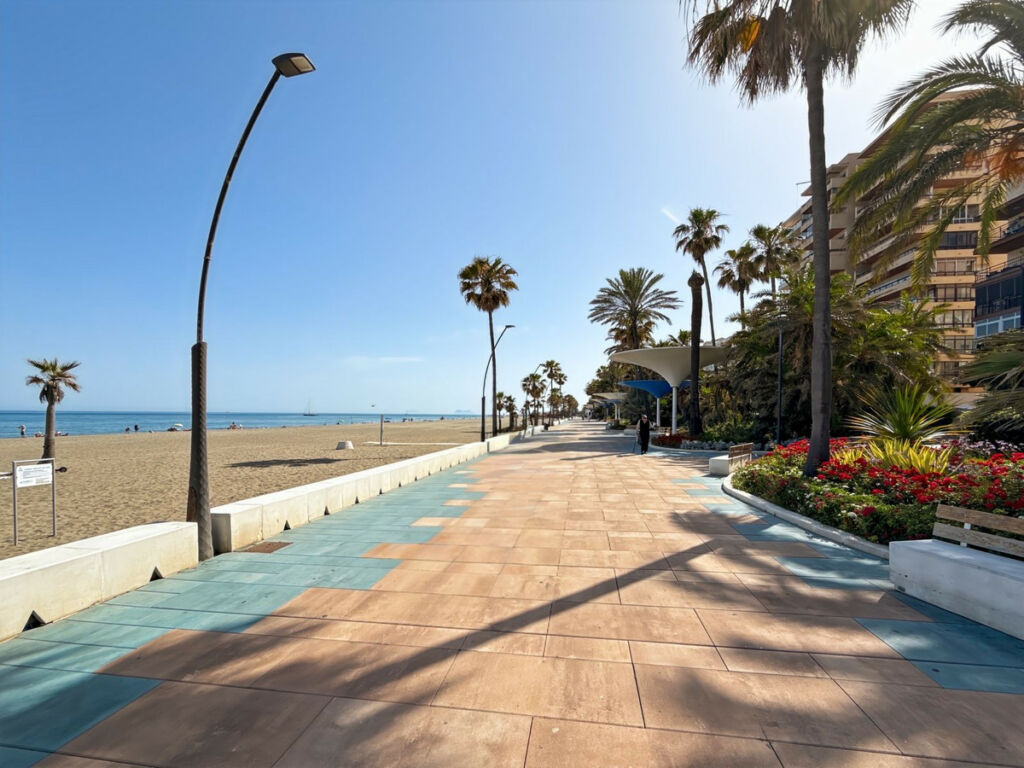 Middle Floor Apartment Estepona Málaga - image 62