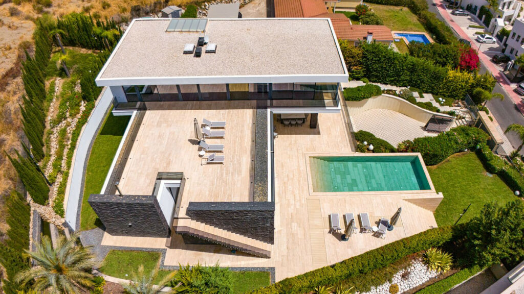 Detached Villa Nueva Andalucía Málaga - image 57